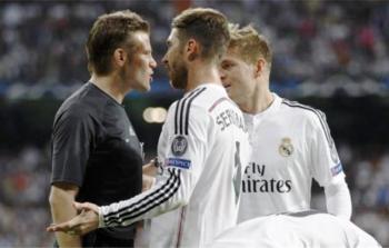  لقاء الذهاب بين آياكس والمرينجي انتهى بانتصار هذا الأخير بهدفين لهدف