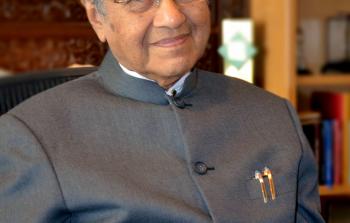 رئيس وزراء ماليزيا مهاتير محمد