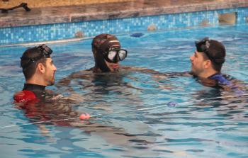 صورة أرشيفية لمجموعة من هواة الغوص الحر الغزيين