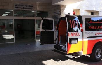 نتج عن الانفجار إصابة طفيفة تم التعامل معها ميدانياً