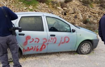 مجموعة من المستوطنين المقنعين، هاجموا مركبته