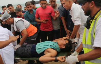 أحد جرحى مسيرة العودة (أ ف ب)