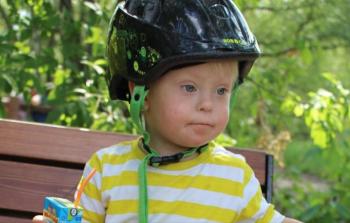 سنويا يولد في العالم ما بين ثلاثة آلاف وخمسة آلاف طفل مصاب بمتلازمة داون (بيكسابي)