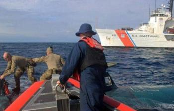 يحاول تجار المخدرات تهريب الكوكايين عبر الغواصات.