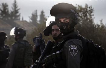 الاحتلال يواصل اقتحاماته لضاحية شويكة (أ ف ب)