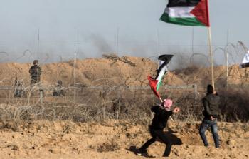 مواجهات بين قوات الاحتلال وفلسطينيين في غزة  (أ ف ب)