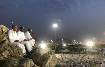 جانب من الحجاج في مكة (الأناضول)