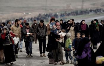 200 ألف نازح منذ بدء هجوم القوات العرقية لاستعادة مدينة المواصل (أ ف ب)