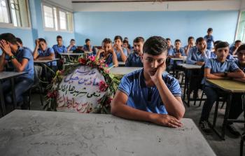 زملاء الطالب السرساوي يفتقدونه في الفصل (الأناضول)