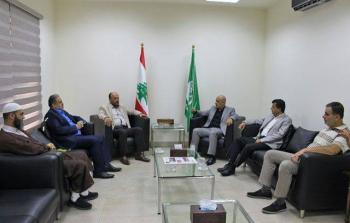 وفد حماس بلبنان خلال زيارته عدداً من القوى في صيدا