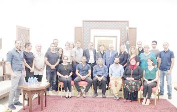 جانب من لقاء عباس بالوفد الإسرائيلي 