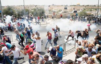 مواجهات بين قوات الاحتلال والمرابطين بالقرب من المسجد الأقصى بعد منع الصلاة فيه (أرشيف)