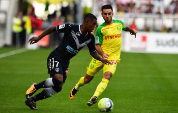 جانب من مباراة بوردو ونانت أمس (أ ف ب)