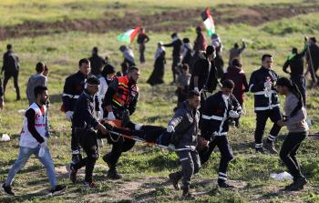 صصورة من اعتداءات الاحتلال على المشاركين في مسيرة العودة اليوم