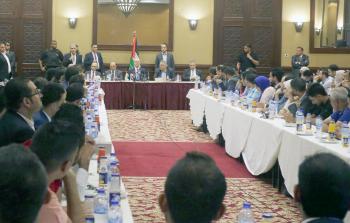 جانب من لقاء رئس الوزراء الحمد الله مع الشباب في غزة (تصوير / ياسر فتحي)