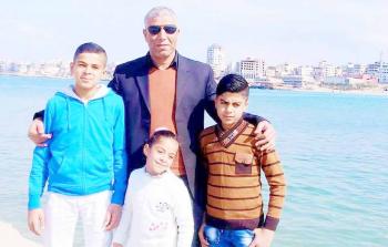 إسماعيل الطلاع برفقة عائلته 