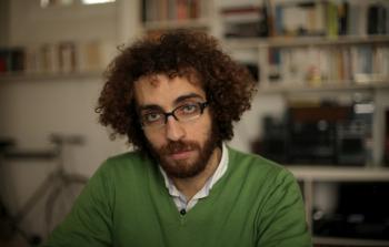  الكاتب والقاص الفلسطيني مازن معروف