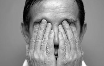 صورة تعبيرية عن تأزم الوضع النفسي 