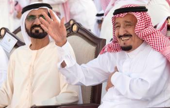 العاهل السعودي  الملك سلمان بن عبدالعزيز أثناء زيارته الإمارات - (أ ف ب)