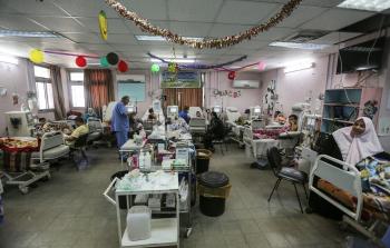 أزمات عدة تلقي بظلالها على القطاع الصحي بغزة (الأناضول) 