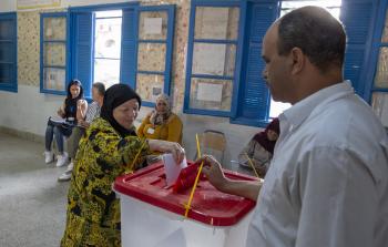 جانب من عملية الاقتراع