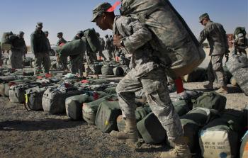 جنودًا أمريكيين نقلوا أسلحة إلى العراق من مستودع الحسكة