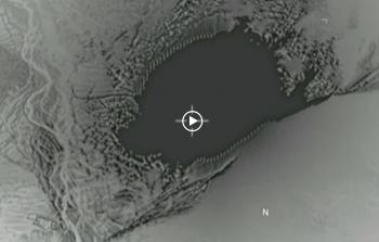 صور تظهر لحظة إطلاق القنبلة الأمريكية على أفغانستان (أ ف ب)