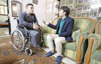 الزميل نبيل سنونو يحاور الجريح قاسم