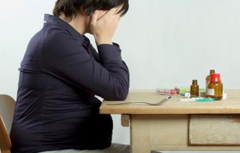 المرأة الحامل تبدأ القلق بخصوص التغييرات الجسدية