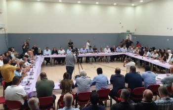 صورة من اجتماع لجنة المتابعة