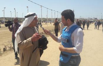 خلال لقاء الزميل يحيى اليعقوبي مع المسن نصار 