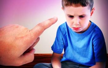 يجب حماية الابن من كل ما يضره وهي أمور كثيرة