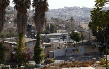 الاحتلال يواصل سياسة الإغلاق تجاه البلدات الفلسطينية (أ ف ب)