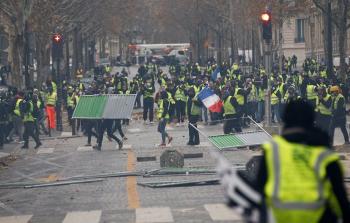 أظهر استطلاع تراجع التاييد الشعبي لماكرون