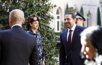 سعد الحريري أثناء تسلمه رئاسة الحكومة اللبنانية اليوم (الأناضول)