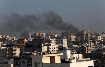 صورة لإحدى عمليات قصف الاحتلال على المنشئات المدنية اليوم