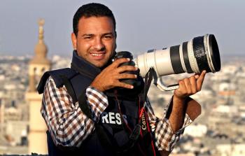 الصحفي أشرف أبو عمرة