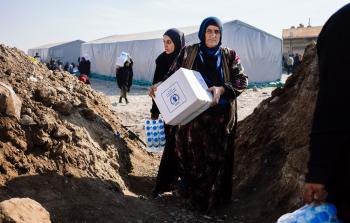 جانب من النازحين من الموصل (أف ب)