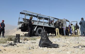 جانب من مكان التفجير (أ ف ب)