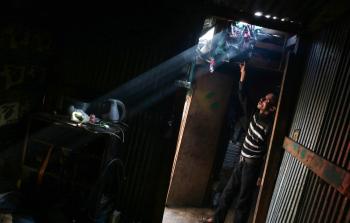 أزمة الكهرباء تلقي بظلالها على غزة (أ ف ب)