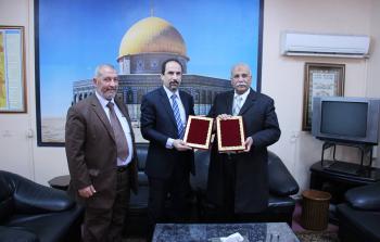 جانب من توقيع مذكرة التعاون