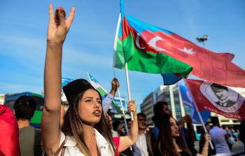 متظاهرون أتراك ضد استفتاء كردستان العراق (أ ف ب)