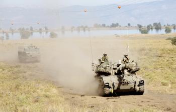 أرتال عسكرية إسرائيلية بالقرب من الحدود السورية  (أرشيف)
