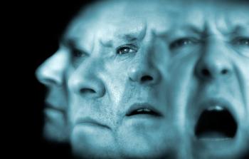 صورة تعبيرية عن مرض انفصام الشخصية 