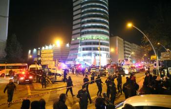 انتشار مكثف لقوات الأمن التركية في محيط مكان مقتل السفير الروسي (أ ف ب)