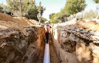 الخط الناقل الذي بدأت البلدية في تنفيذه