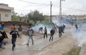 الاحتلال يواصل انتهاكاته بحق المسيرات الأسبوعية المناهضة للجدار والاستيطان 