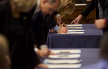 جانب من اقتراع الهيئة الناخبة الأمريكية - (أ ف ب)