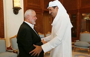 أمير قطر يستقبل هنية