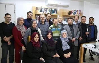 صورة تذكارية للمشاركين